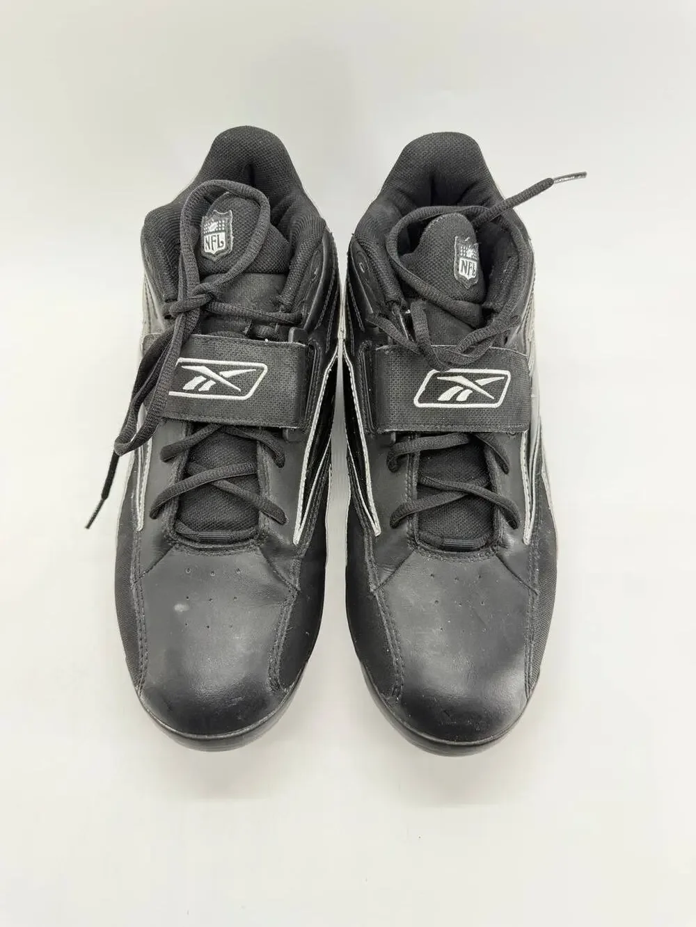 Reebok NFL RB 603 Men’s Size 13 Black Mid Top Football Cleats